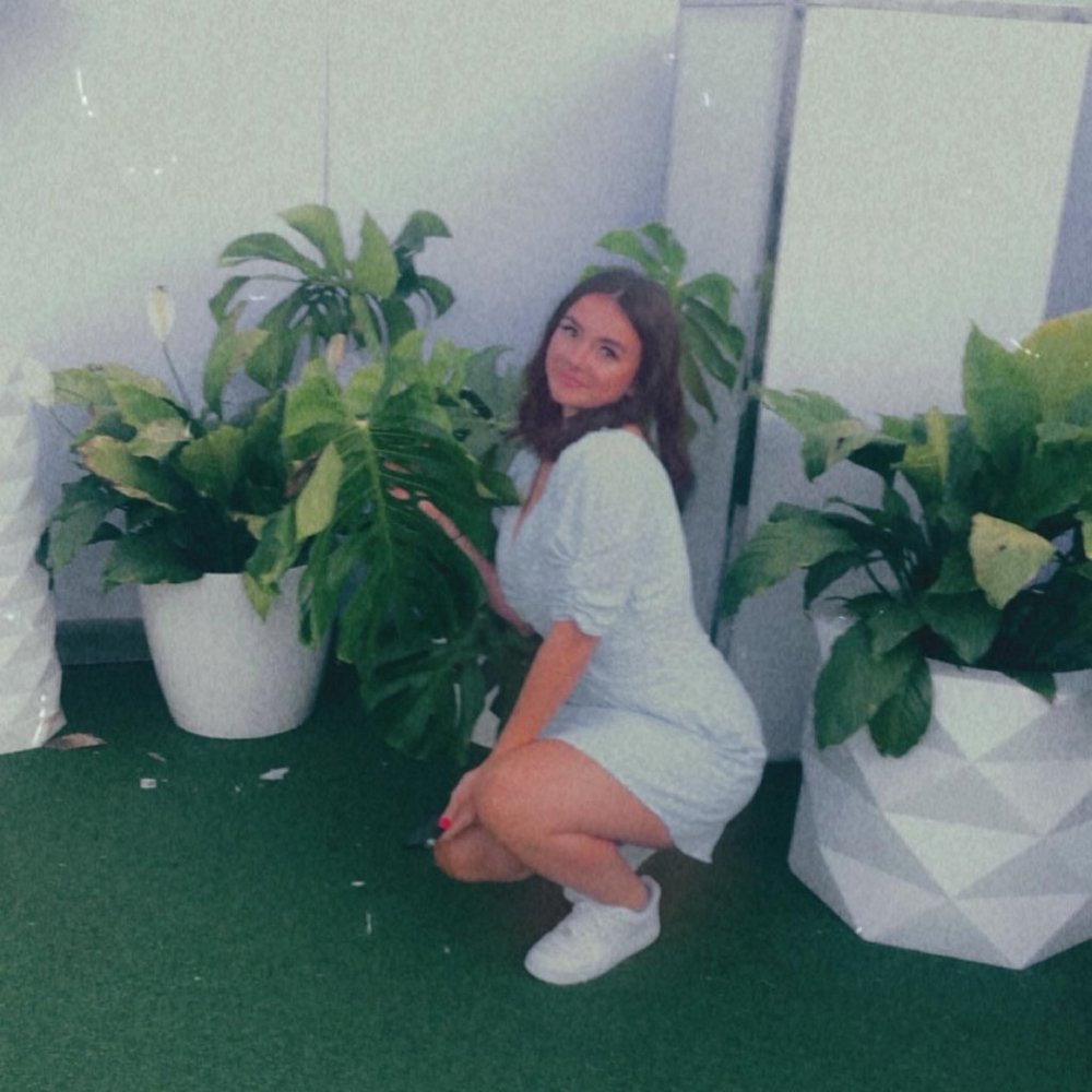 Meet your Posher, Isabel